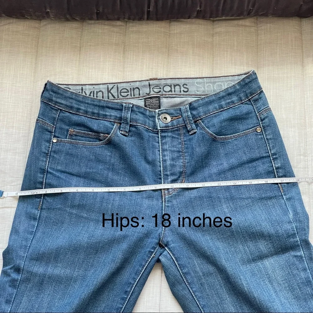 Calvin Klein Stretch Flare Mid Rise Jeans Size: 27/4 - Picture 10 of 16